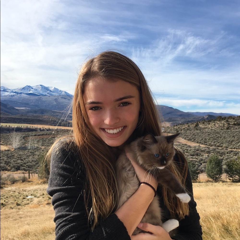 Meet your Posher, Maddie